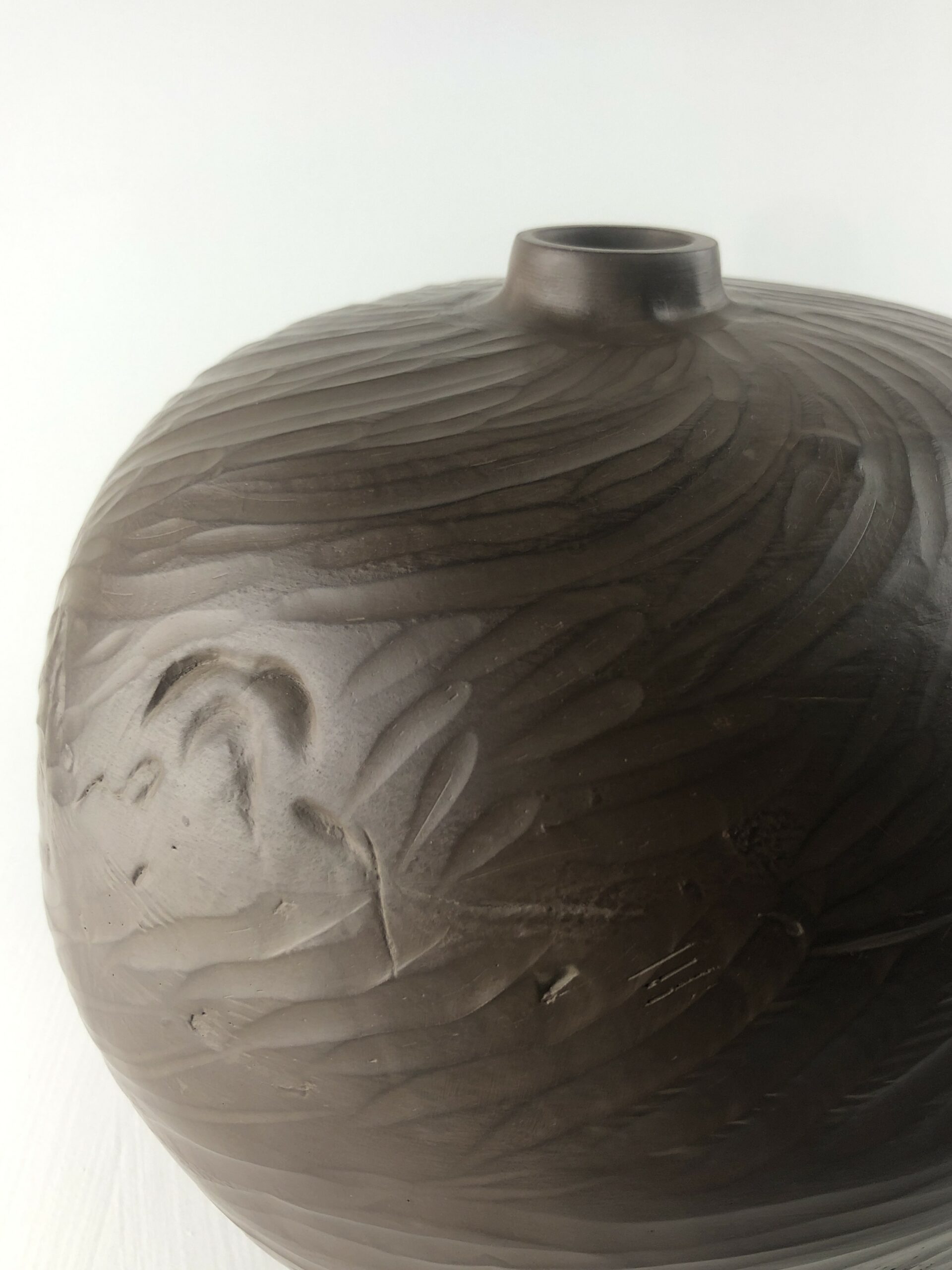 Vase noir en terre sigillée